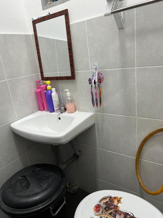 Mieda Rizqi Homestay Kampong Melayu Changkat Larah Exterior foto