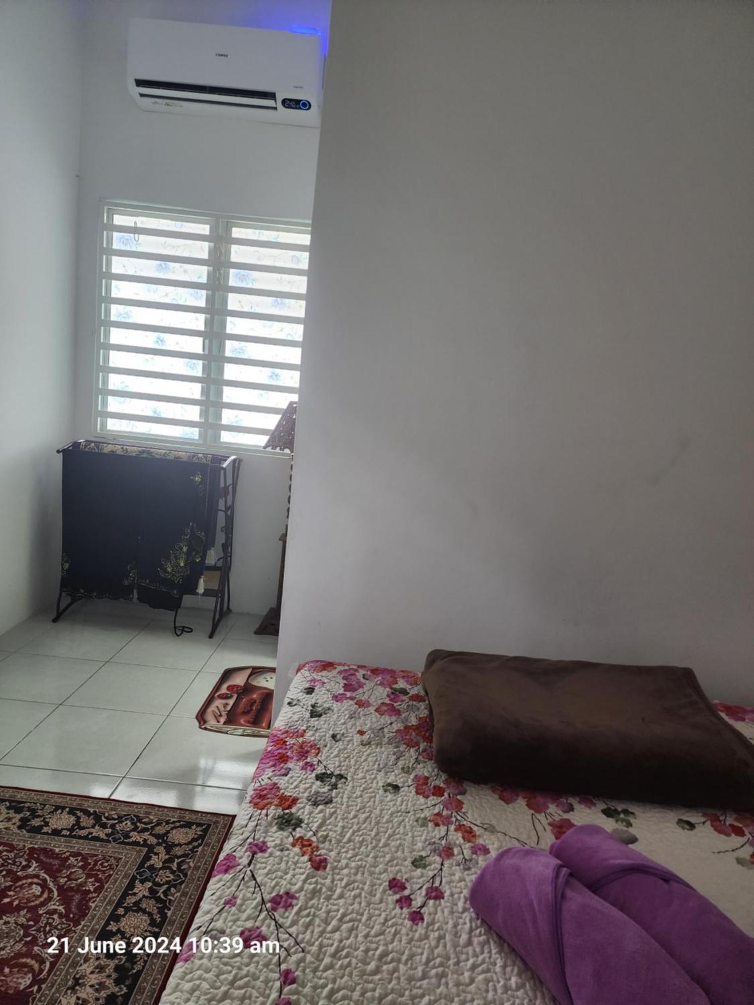 Mieda Rizqi Homestay Kampong Melayu Changkat Larah Exterior foto